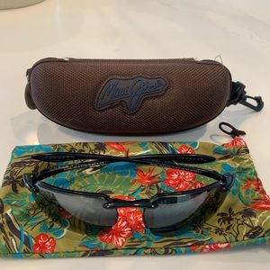 Maui Jim Kahana sunglasses ,perfect condition with case and pouch